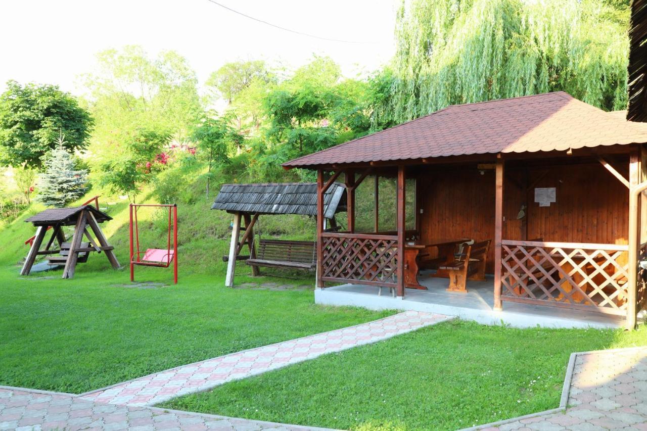 Pensiunea Dealul Frumos Bran  Bagian luar foto
